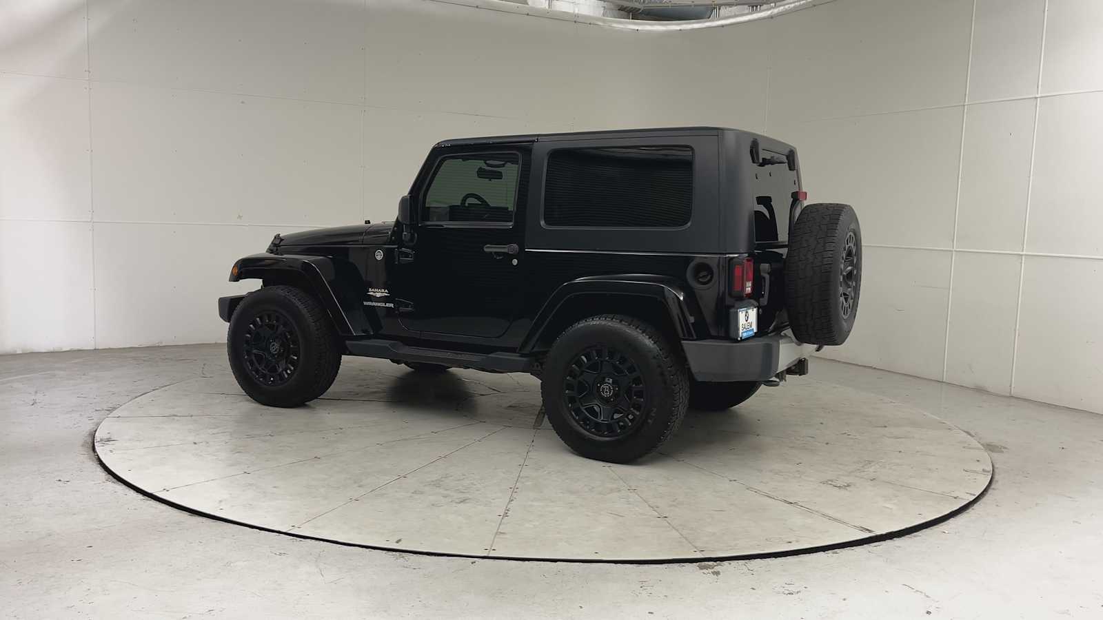 Thumbnail: 2010 Jeep Wrangler - 6
