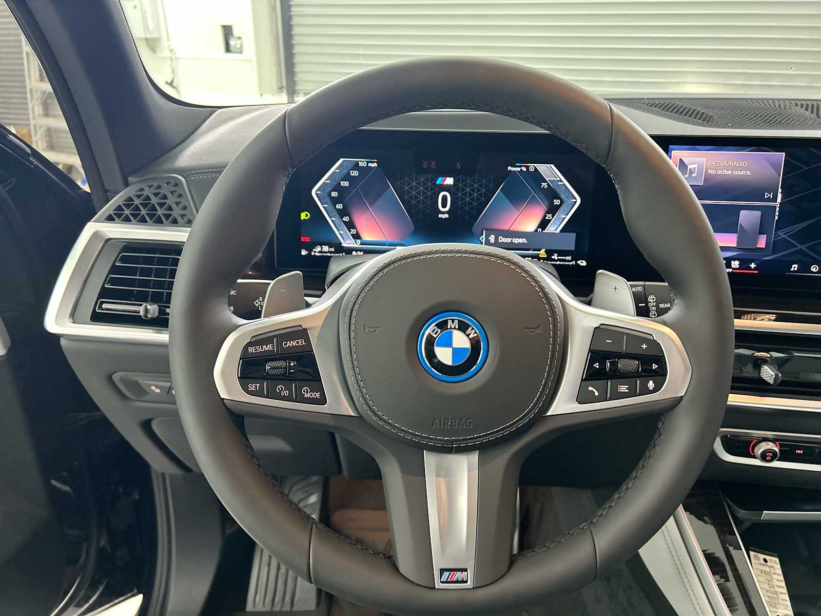 2026 BMW X5 50e - Photo 11