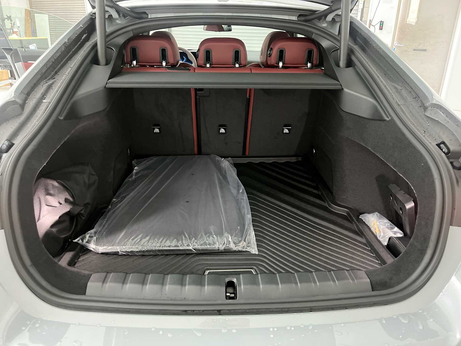 Thumbnail: 2026 BMW i4 - 27