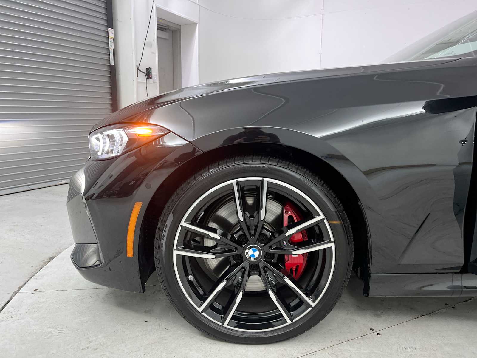 Thumbnail: 2026 BMW 3 Series - 19