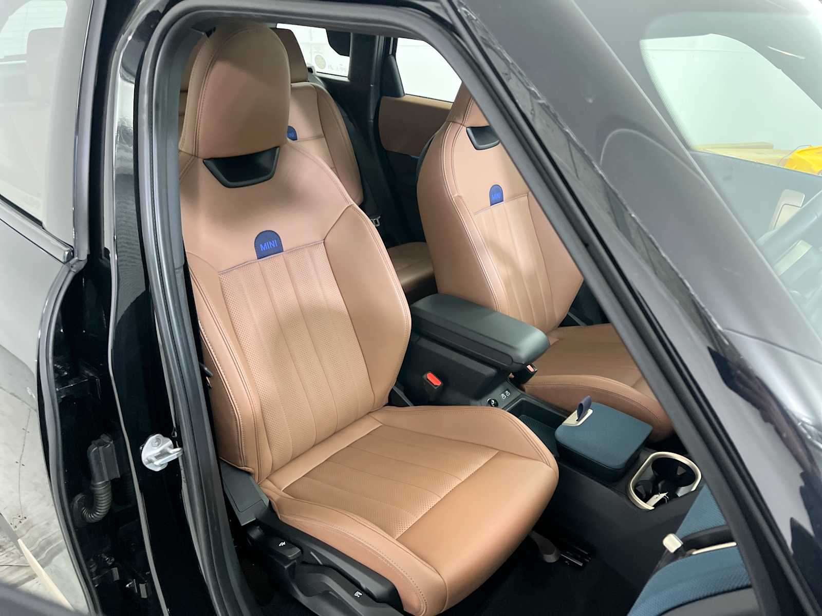 Thumbnail: 2025 MINI Cooper Countryman - 25