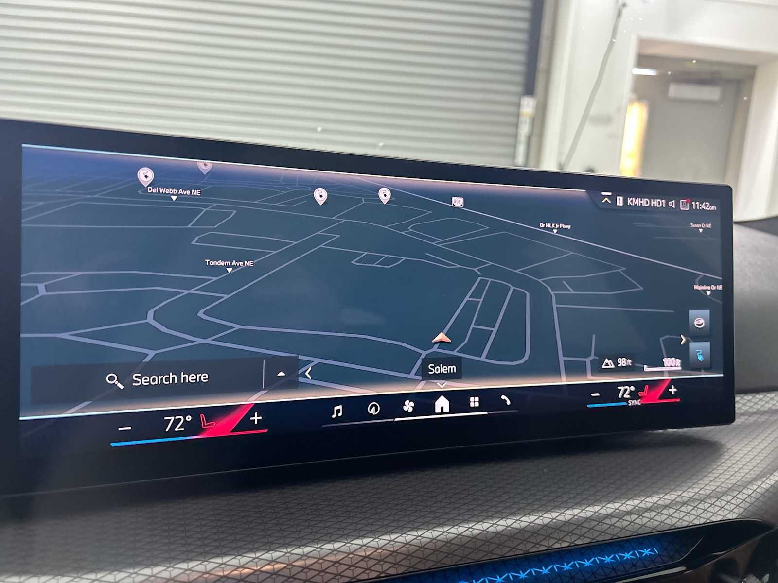 Thumbnail: 2025 BMW i4 - 20