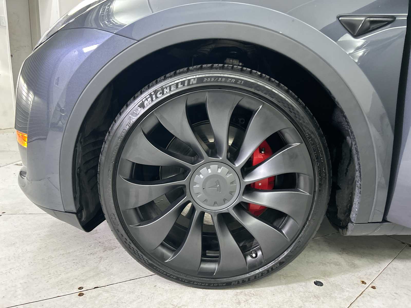 Thumbnail: 2022 Tesla Model Y - 17