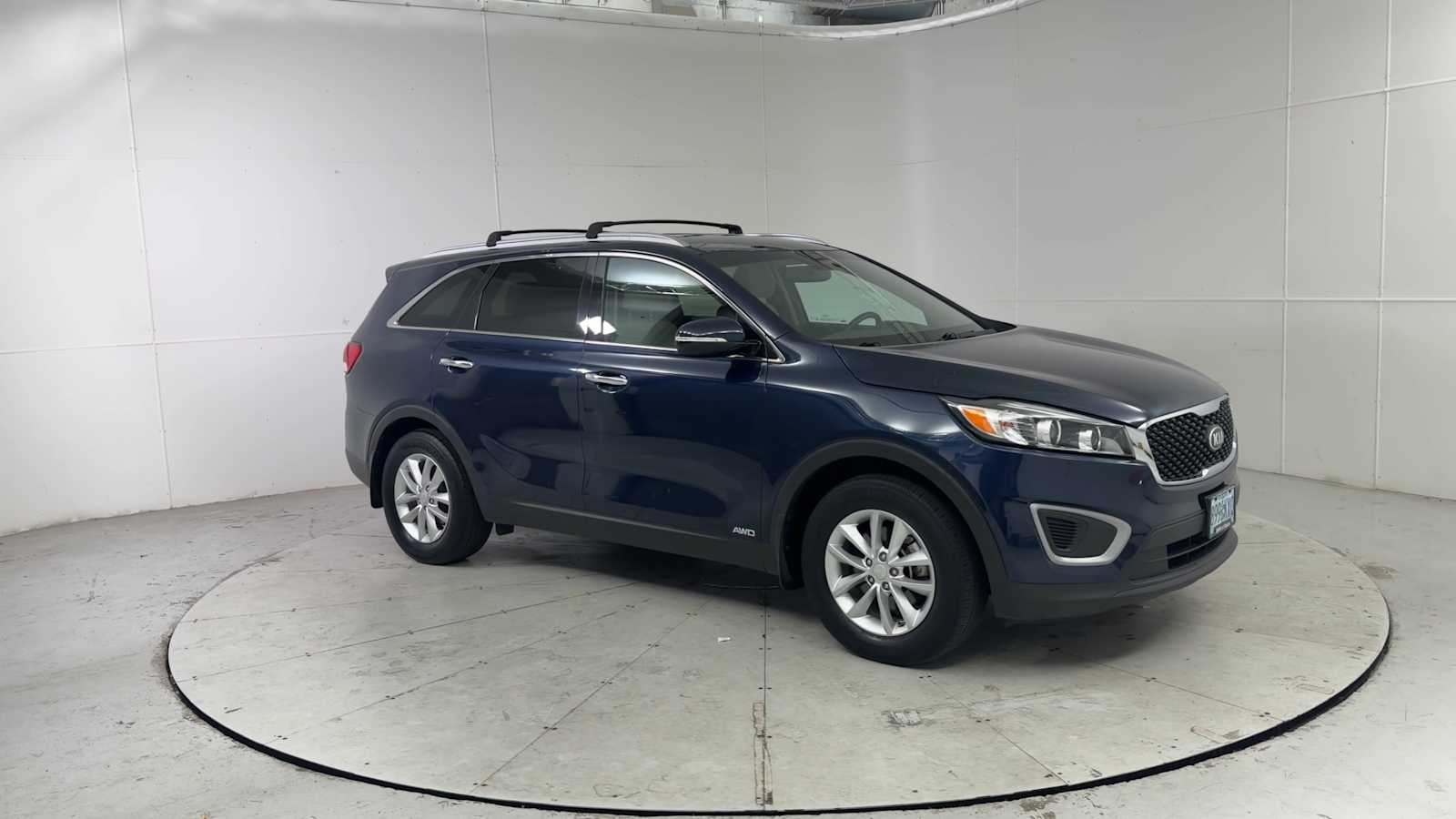 Thumbnail: 2018 Kia Sorento - 8