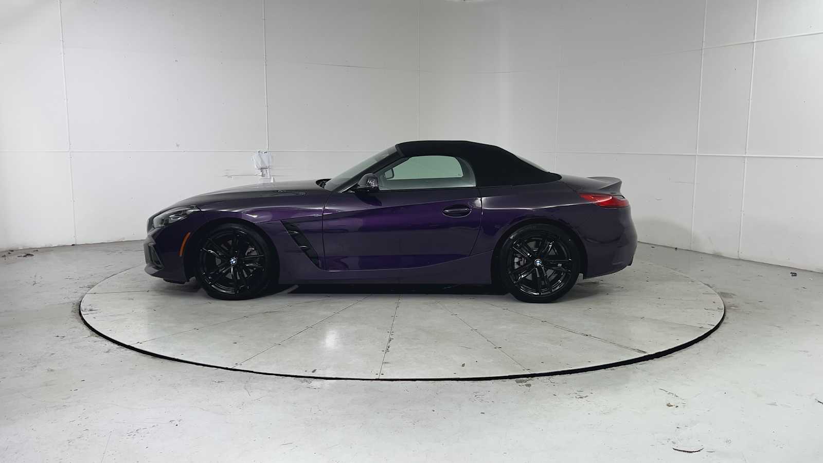 Thumbnail: 2023 BMW Z4 - 5