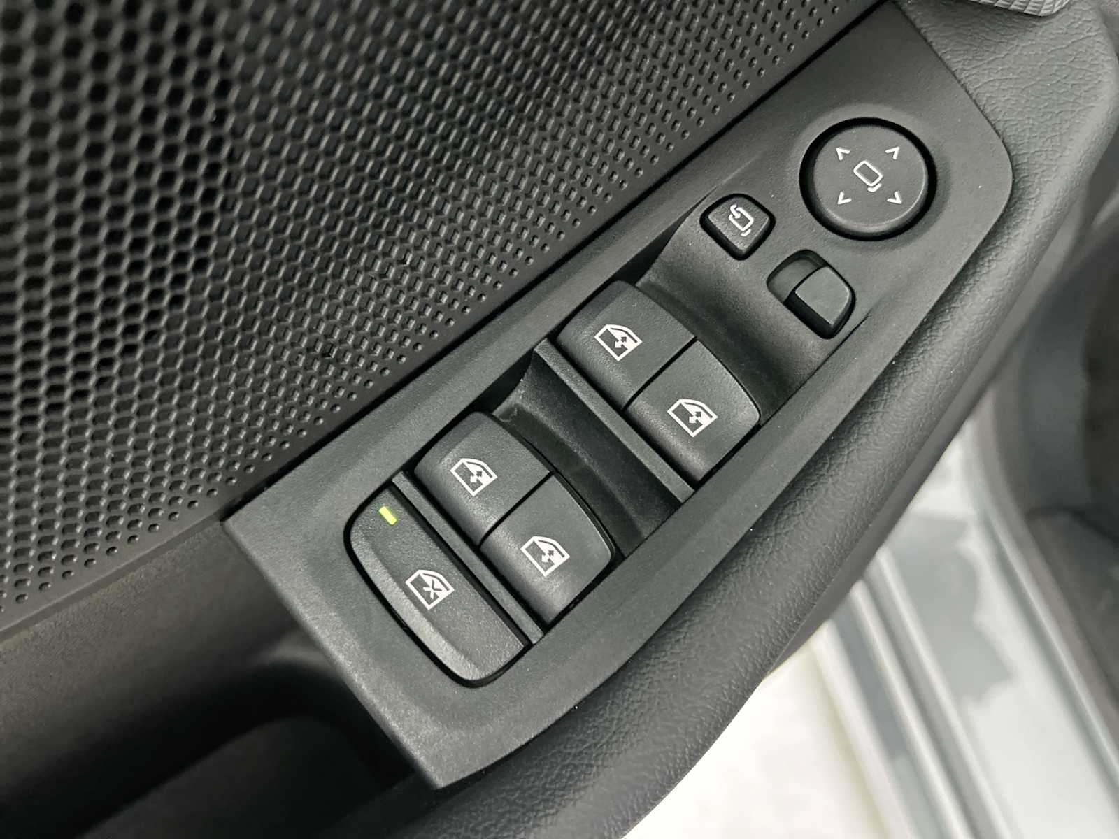 Thumbnail: 2024 BMW 2 Series - 15