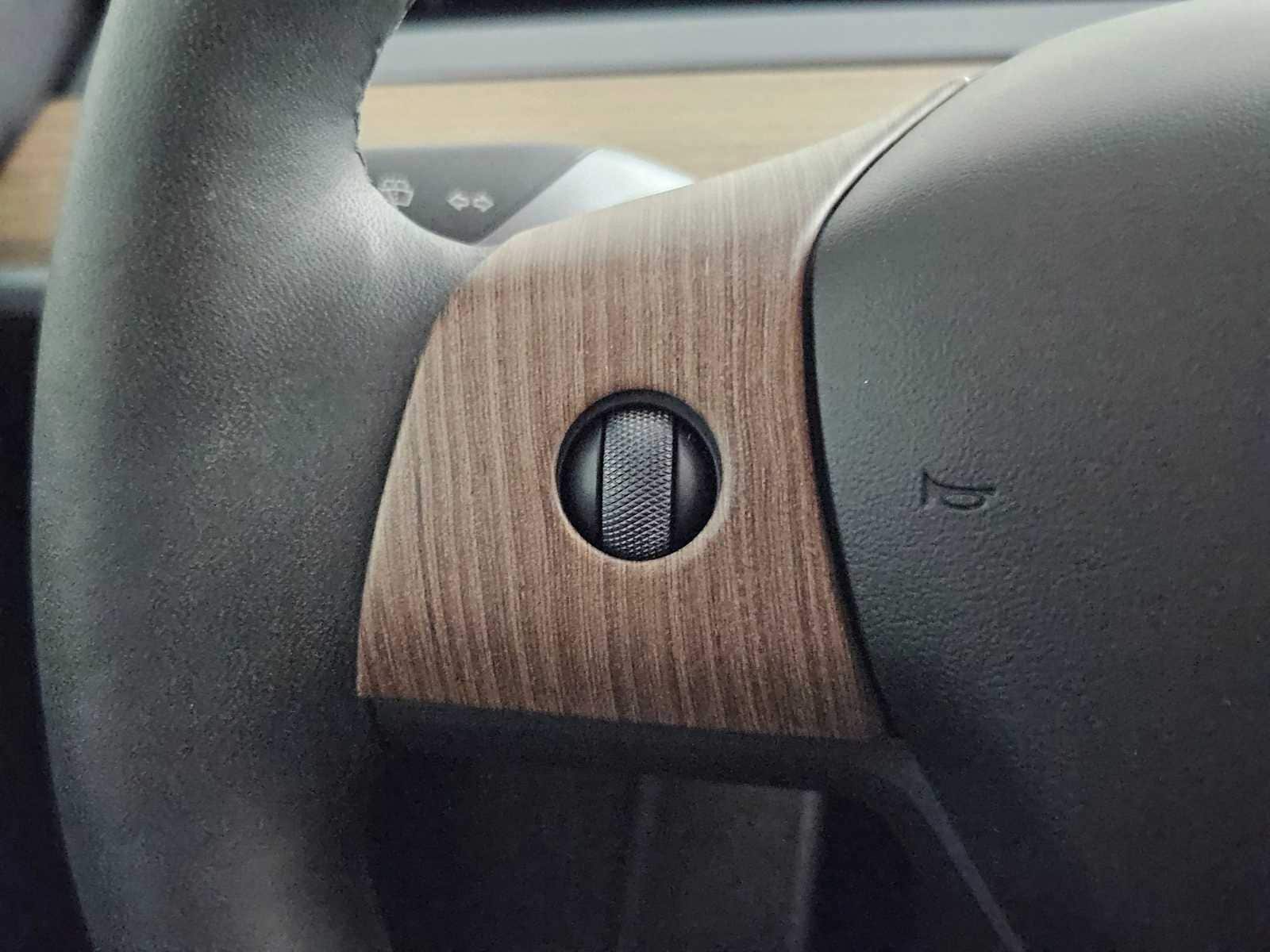 Thumbnail: 2021 Tesla Model Y - 26