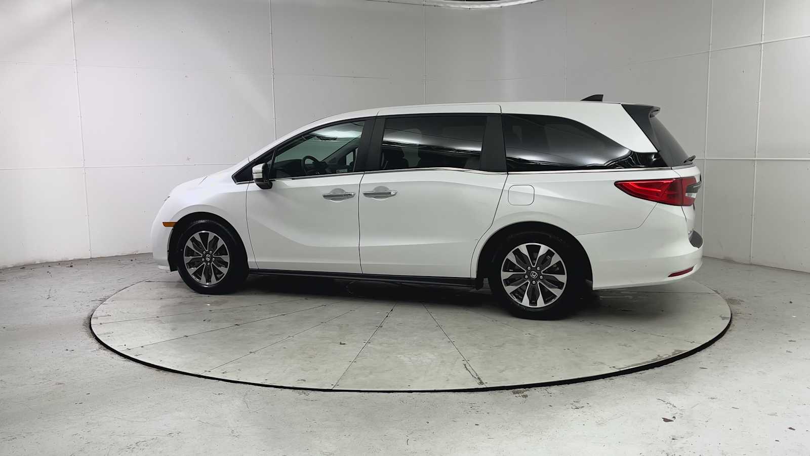 Thumbnail: 2024 Honda Odyssey - 4