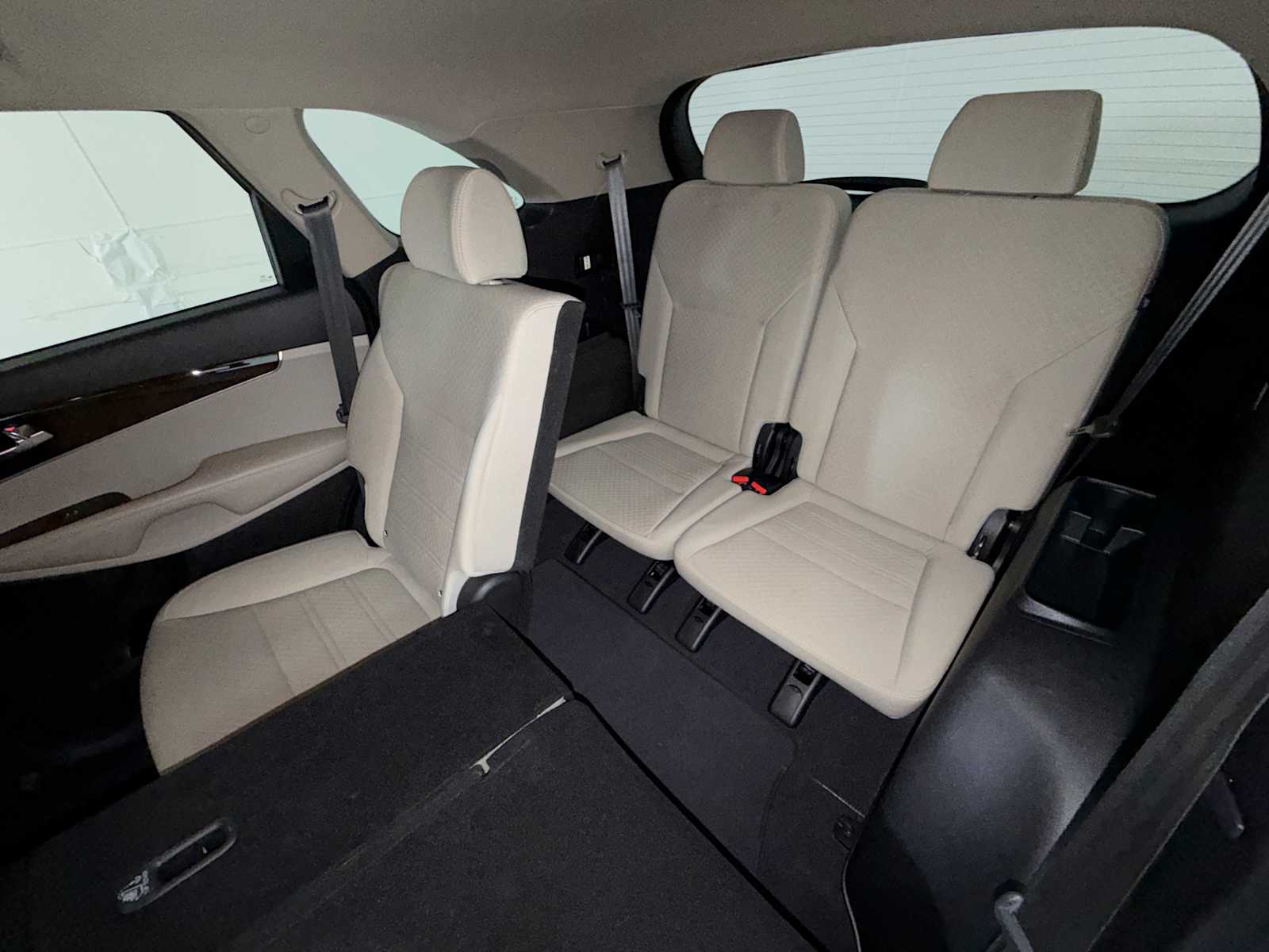 Thumbnail: 2018 Kia Sorento - 24