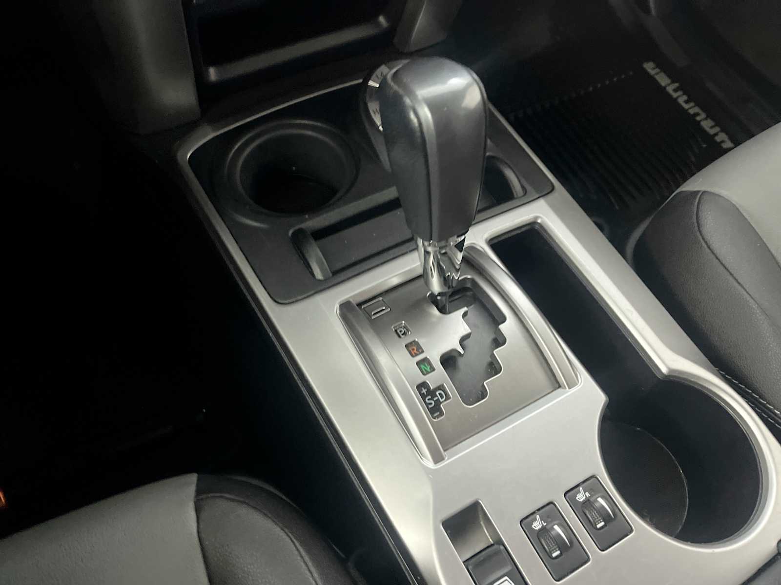 Thumbnail: 2018 Toyota 4Runner - 21