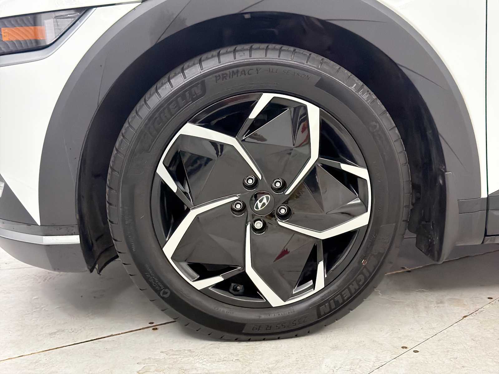 Thumbnail: 2024 Hyundai Ioniq 5 - 17