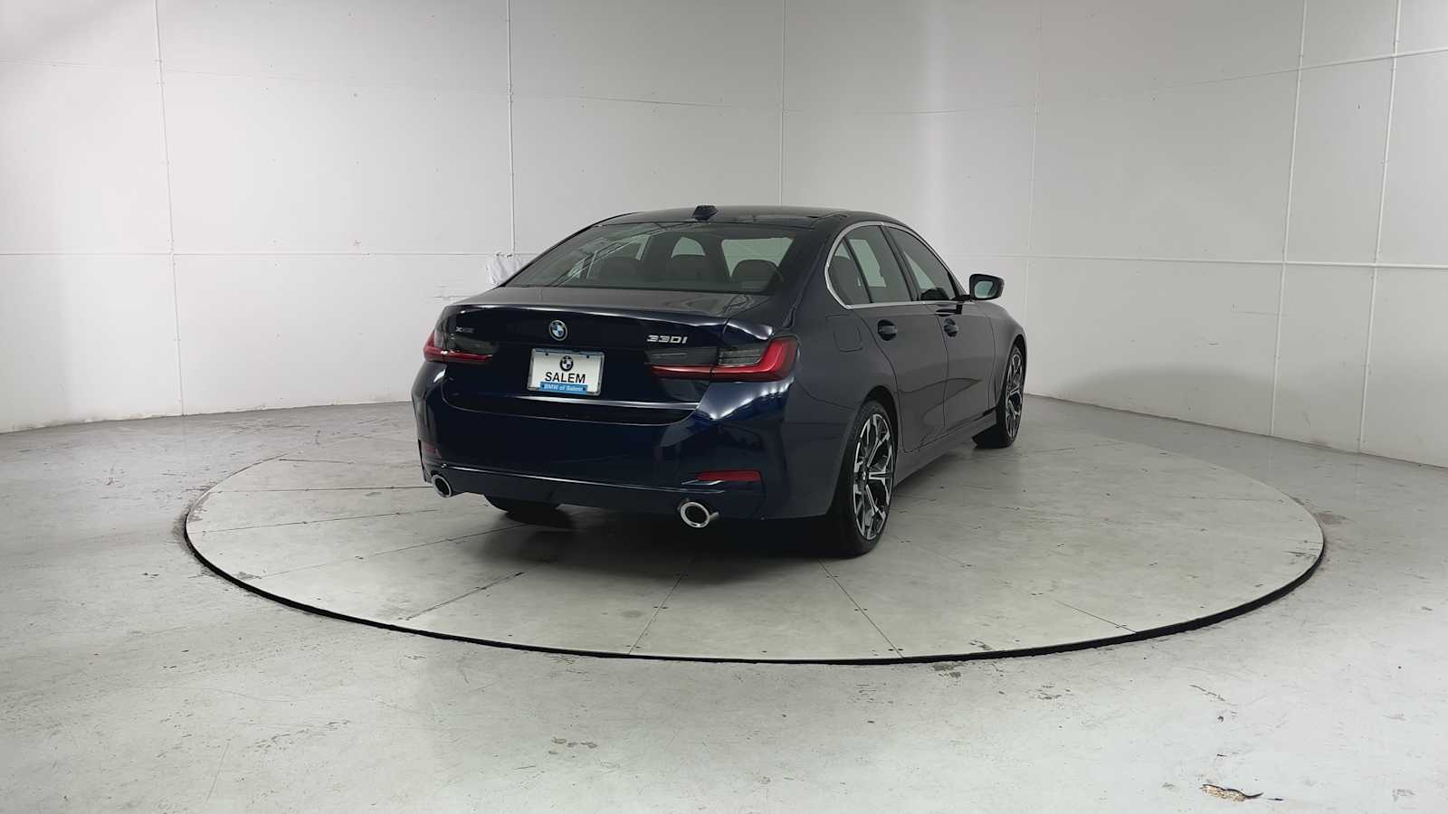 Thumbnail: 2026 BMW 3 Series - 2