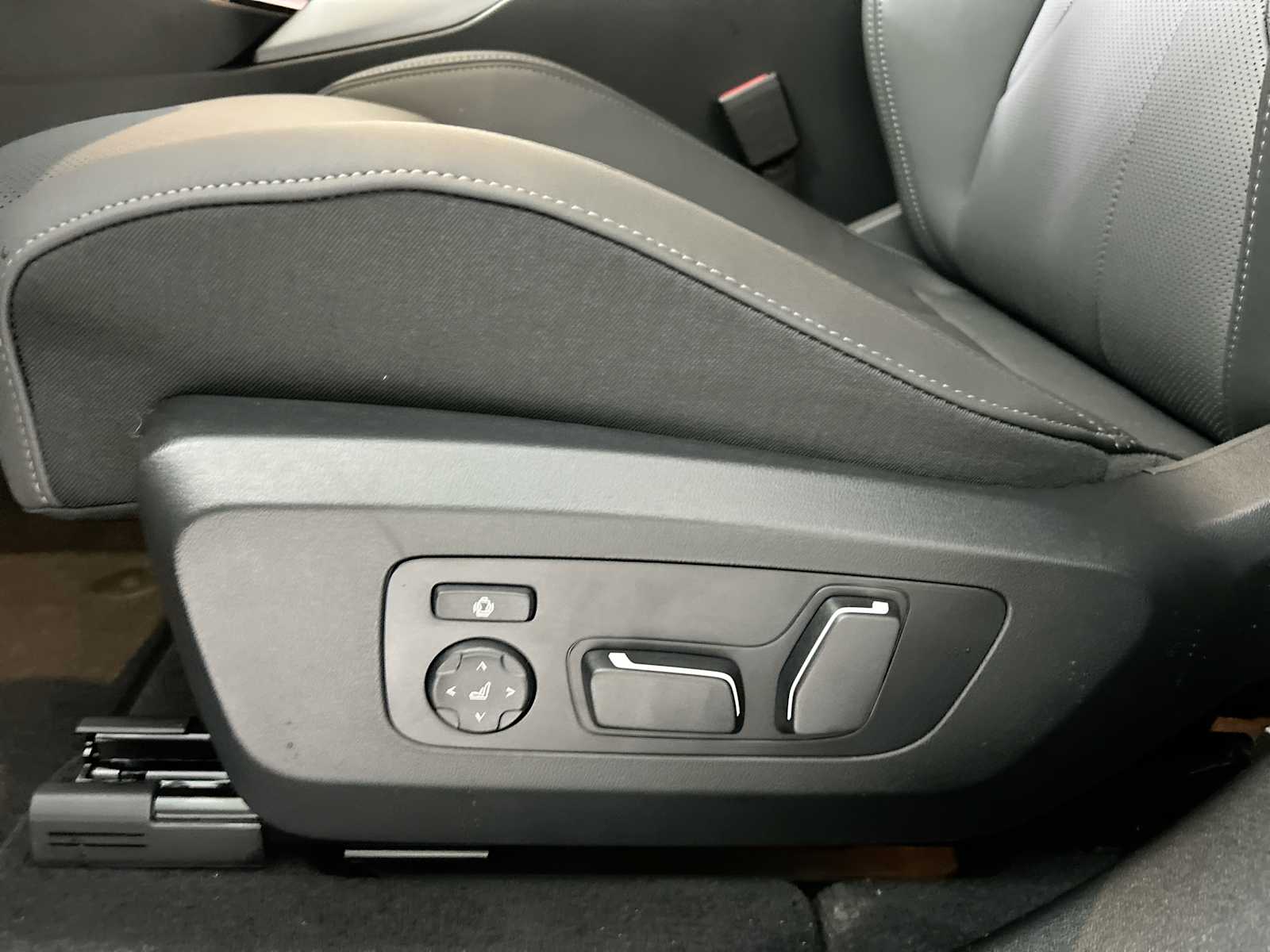 Thumbnail: 2026 BMW X3 - 14