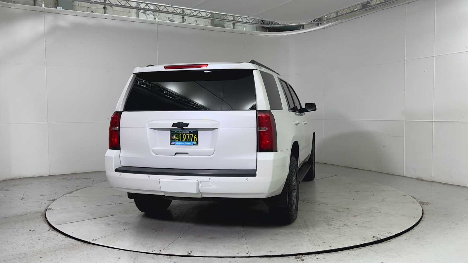 2017 Chevrolet Tahoe LT photo 2