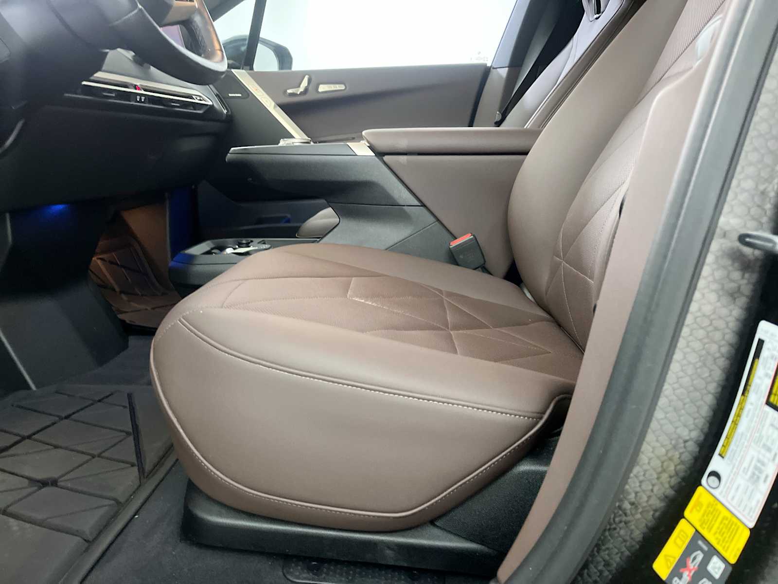 Thumbnail: 2024 BMW iX - 20