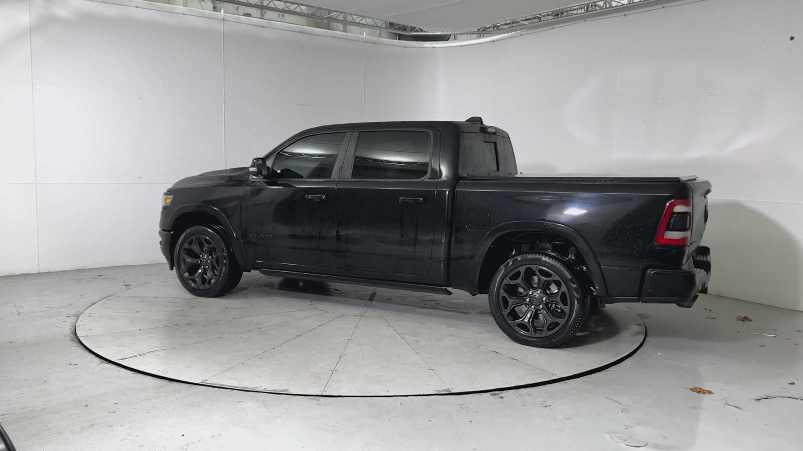 2022 Ram 1500 Limited photo 3