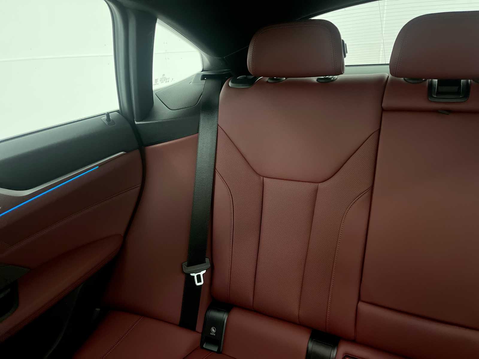 Thumbnail: 2026 BMW i4 - 12
