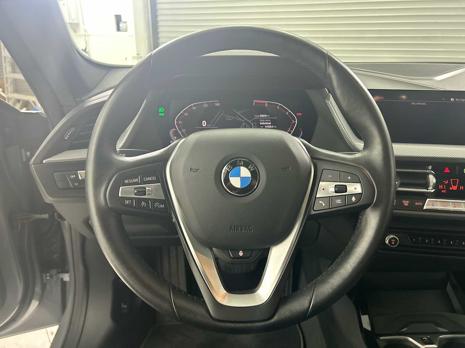 Thumbnail: 2024 BMW 2 Series - 11