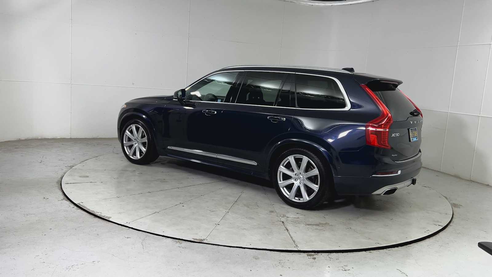 Thumbnail: 2017 Volvo XC90 - 4