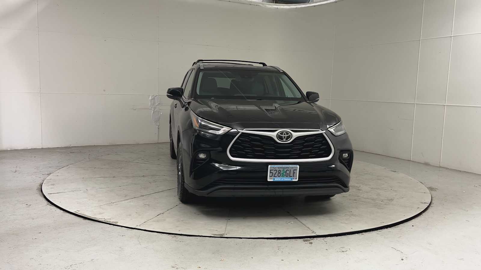 Thumbnail: 2021 Toyota Highlander - 7