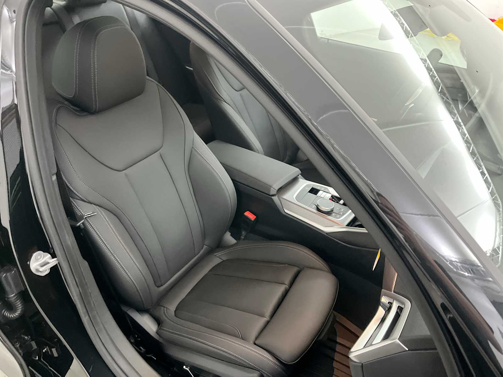 Thumbnail: 2026 BMW 3 Series - 32