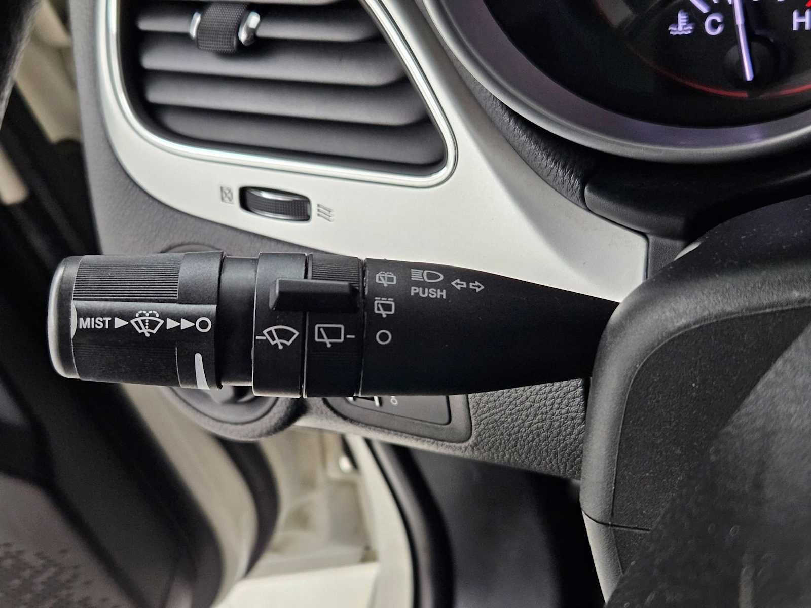2018 Dodge Journey SXT 26