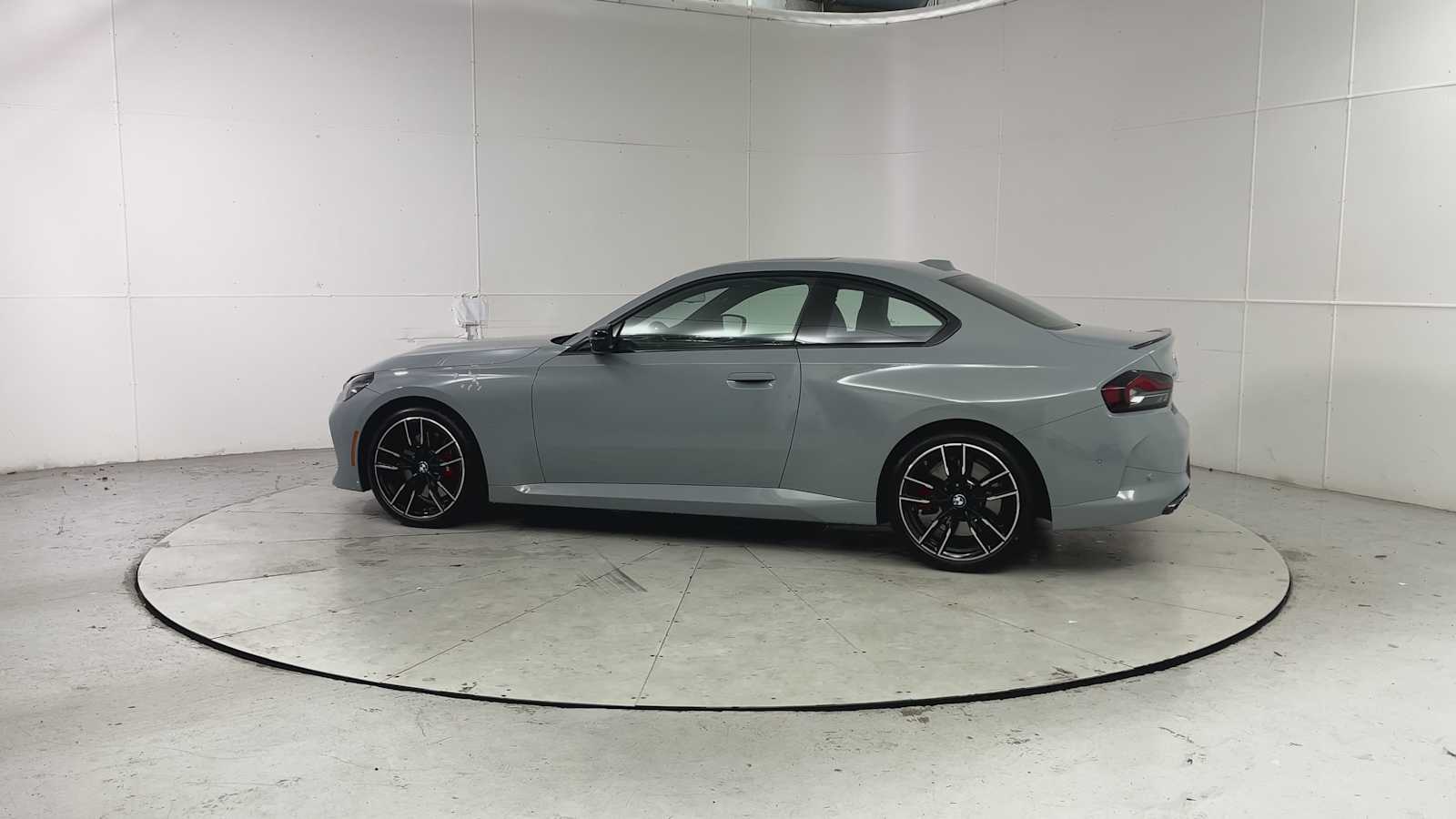 Thumbnail: 2026 BMW 2 Series - 4