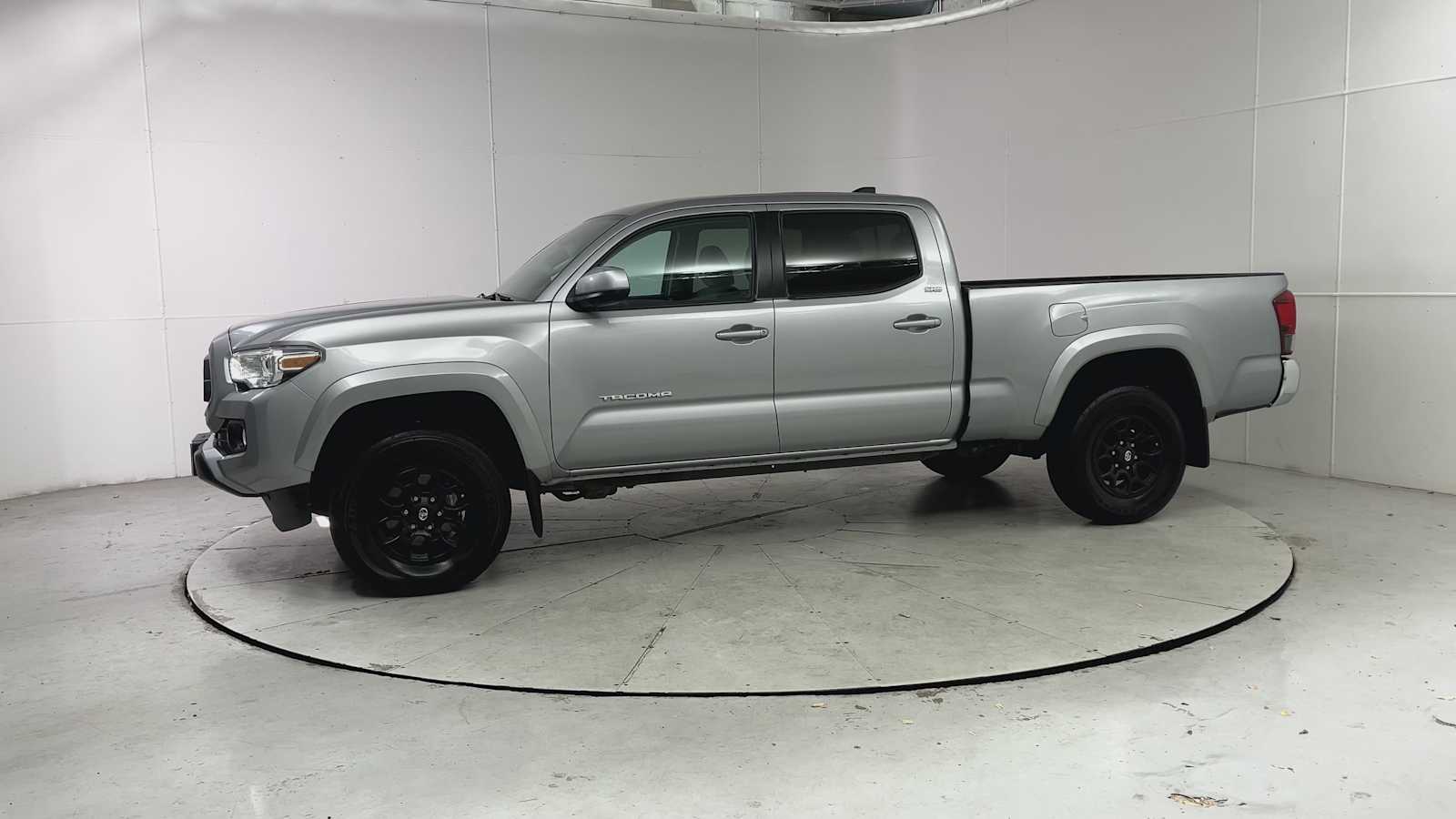 Thumbnail: 2020 Toyota Tacoma - 5