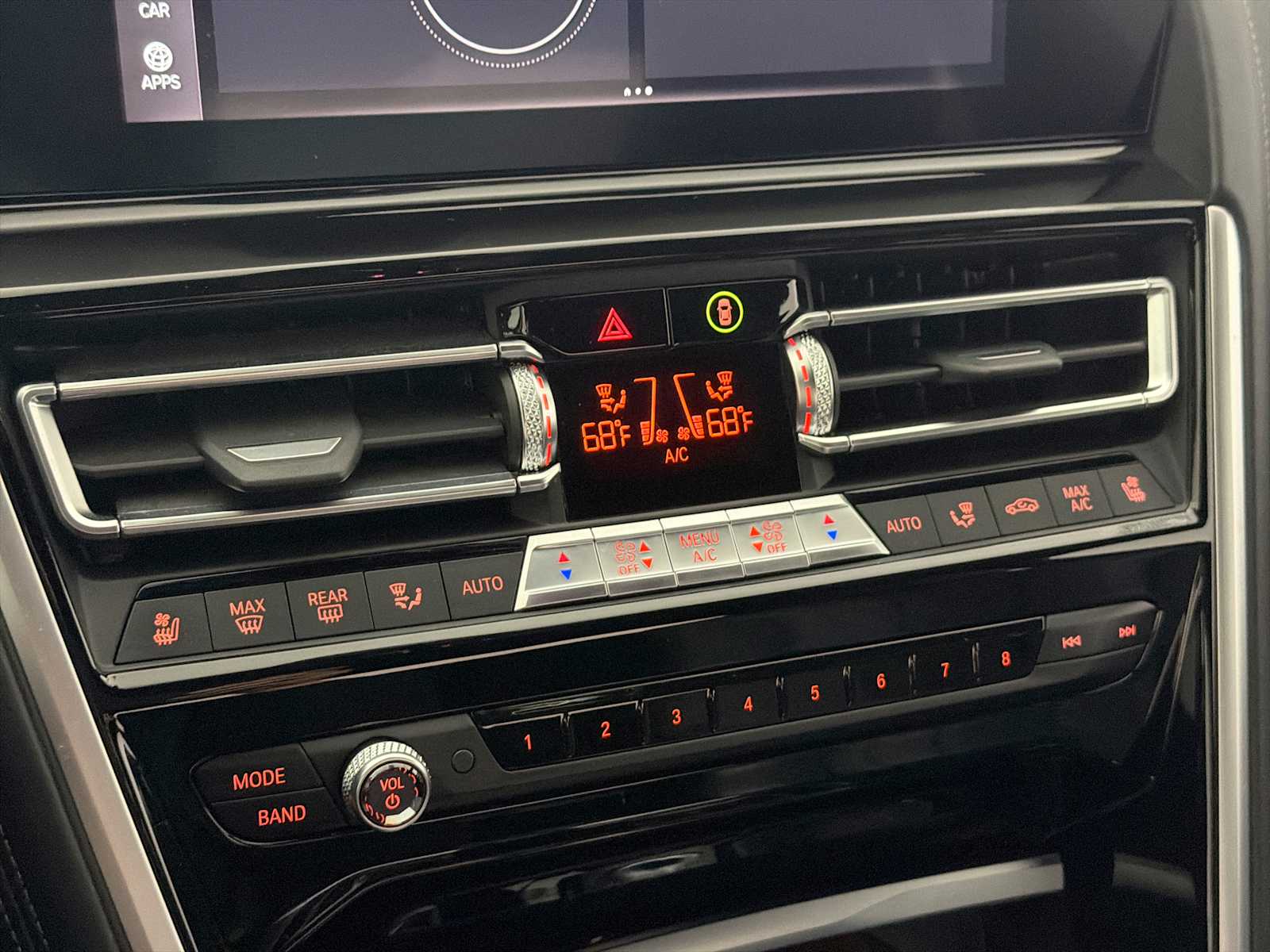 Thumbnail: 2019 BMW 8 Series - 16