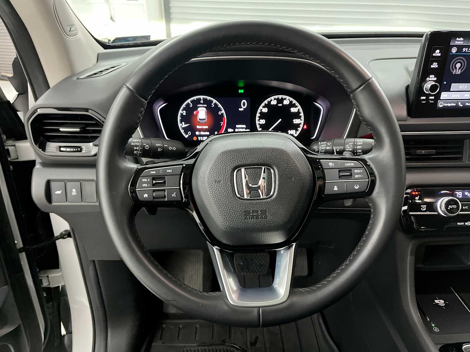 Thumbnail: 2023 Honda Pilot - 17