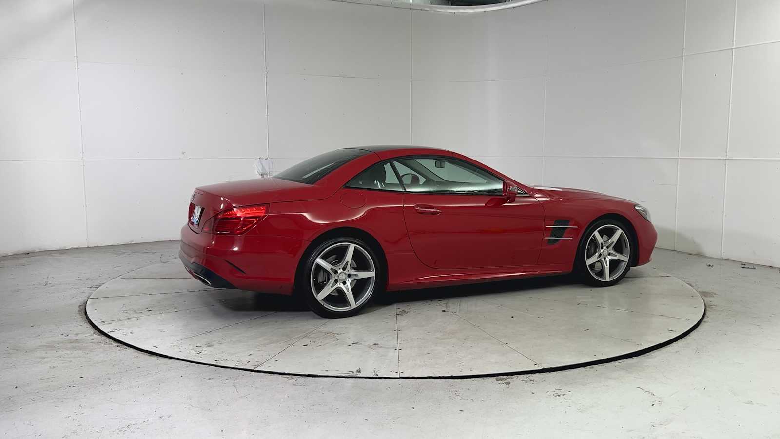 Thumbnail: 2017 Mercedes-Benz SL-Class - 9