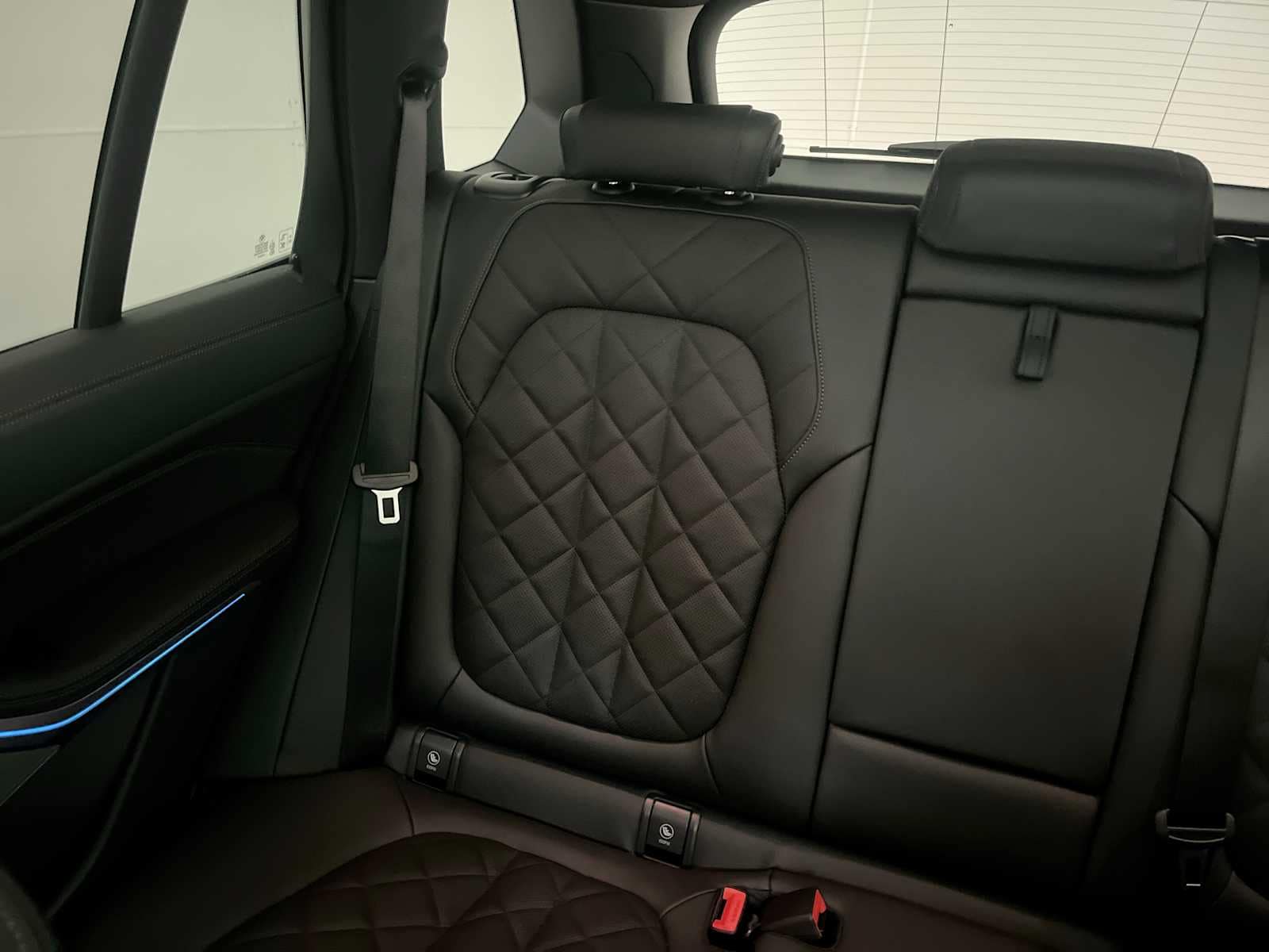 Thumbnail: 2026 BMW X5 - 12