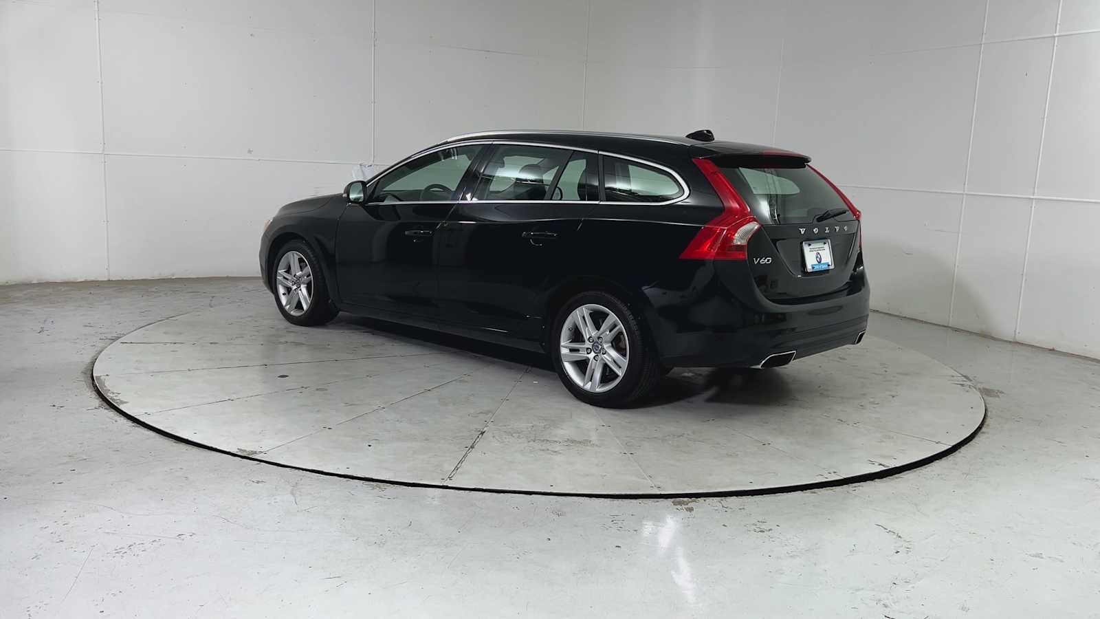 2015 Volvo V60 T5 Drive-E Premier photo 4