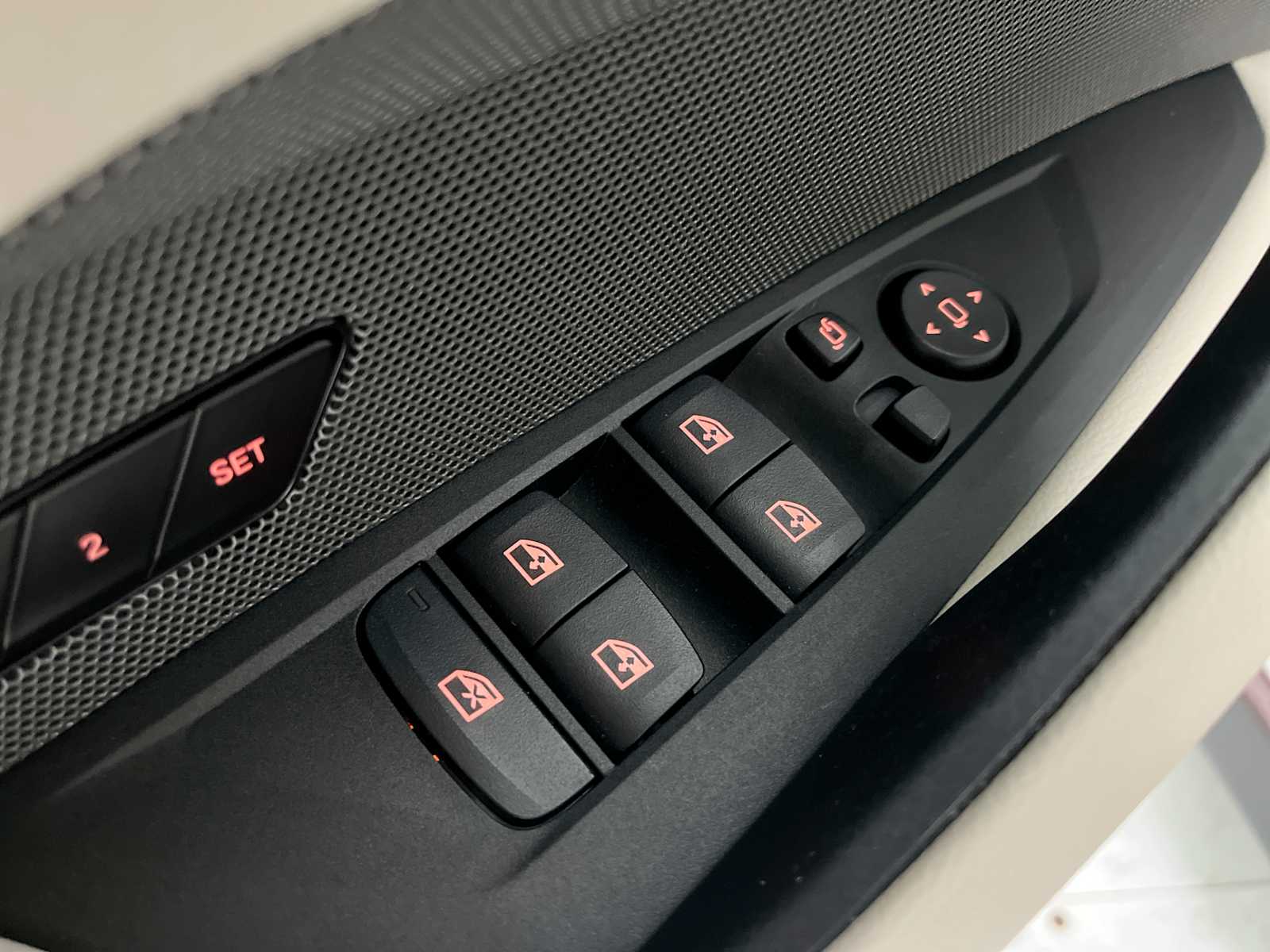 Thumbnail: 2023 BMW i4 - 21