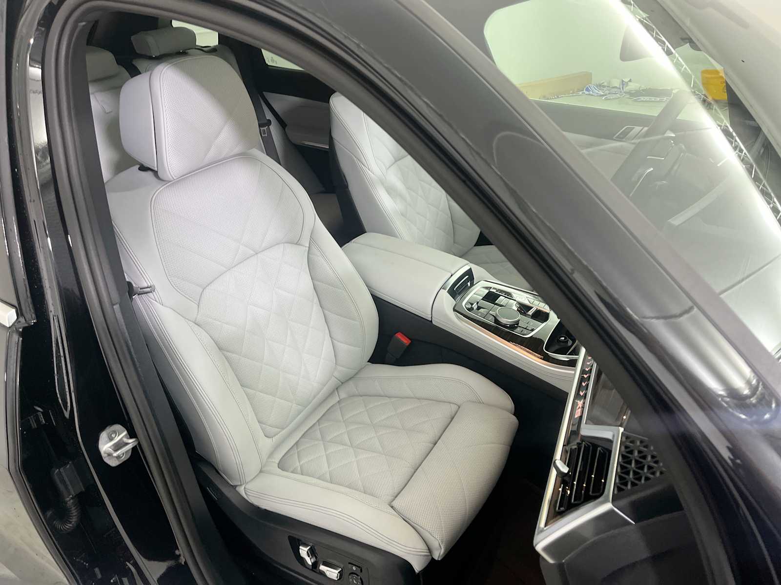 2026 BMW X5 50e - Photo 26
