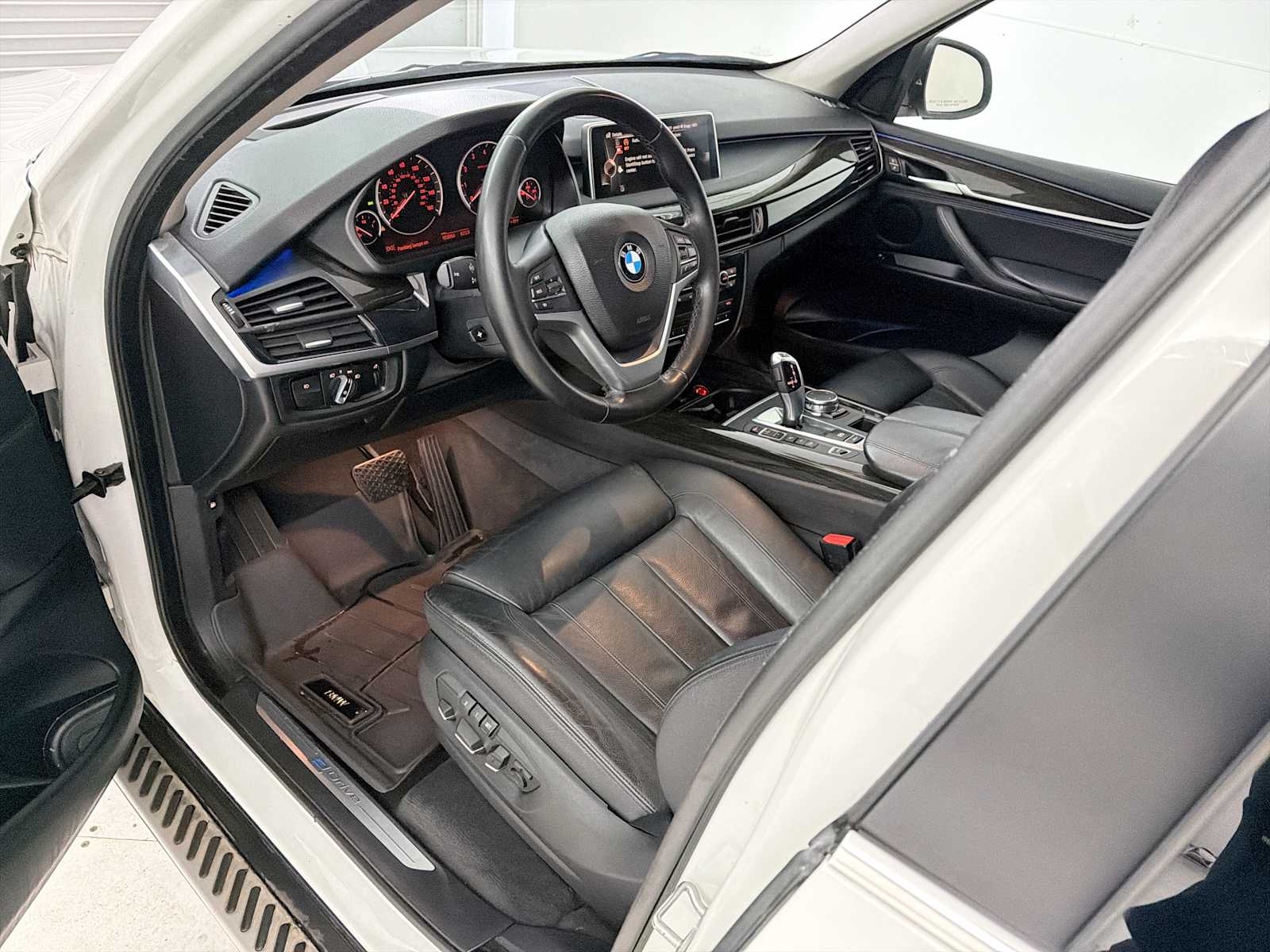 Thumbnail: 2016 BMW X5 - 11