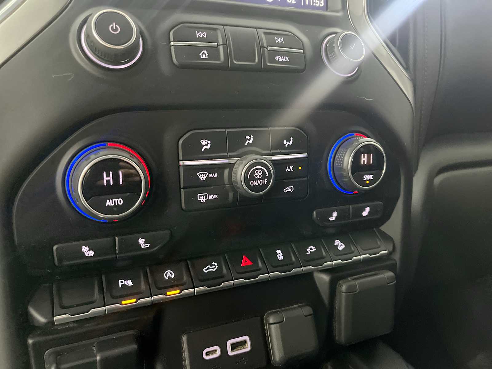 Thumbnail: 2021 Chevrolet Silverado 1500 - 23