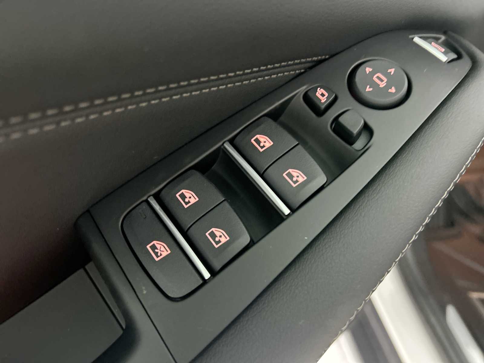 Thumbnail: 2026 BMW X5 - 15