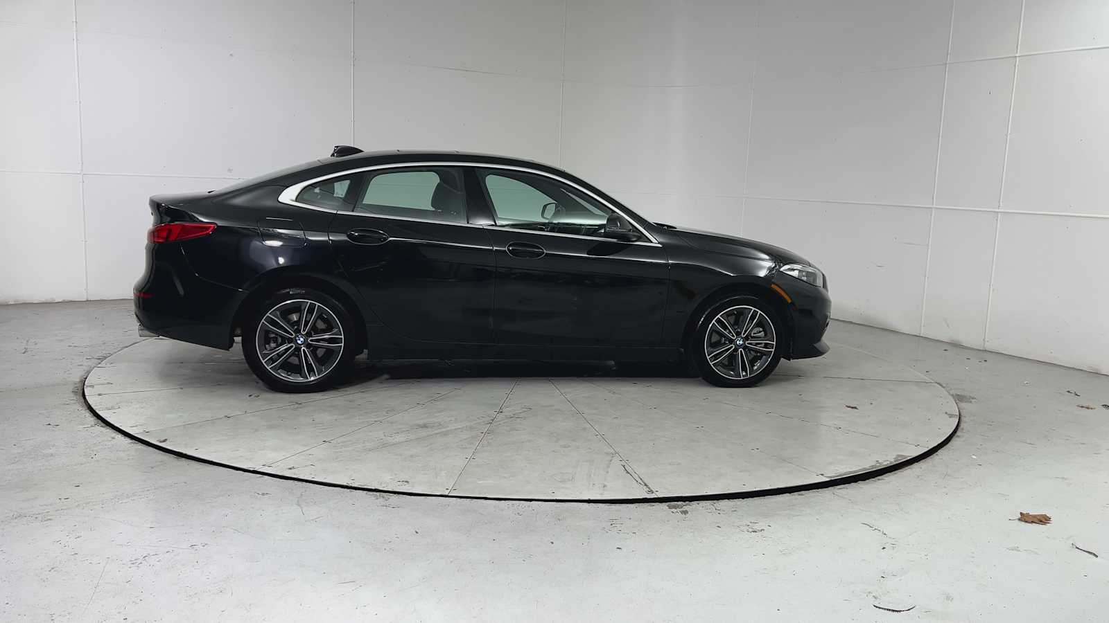 Thumbnail: 2024 BMW 2 Series - 9