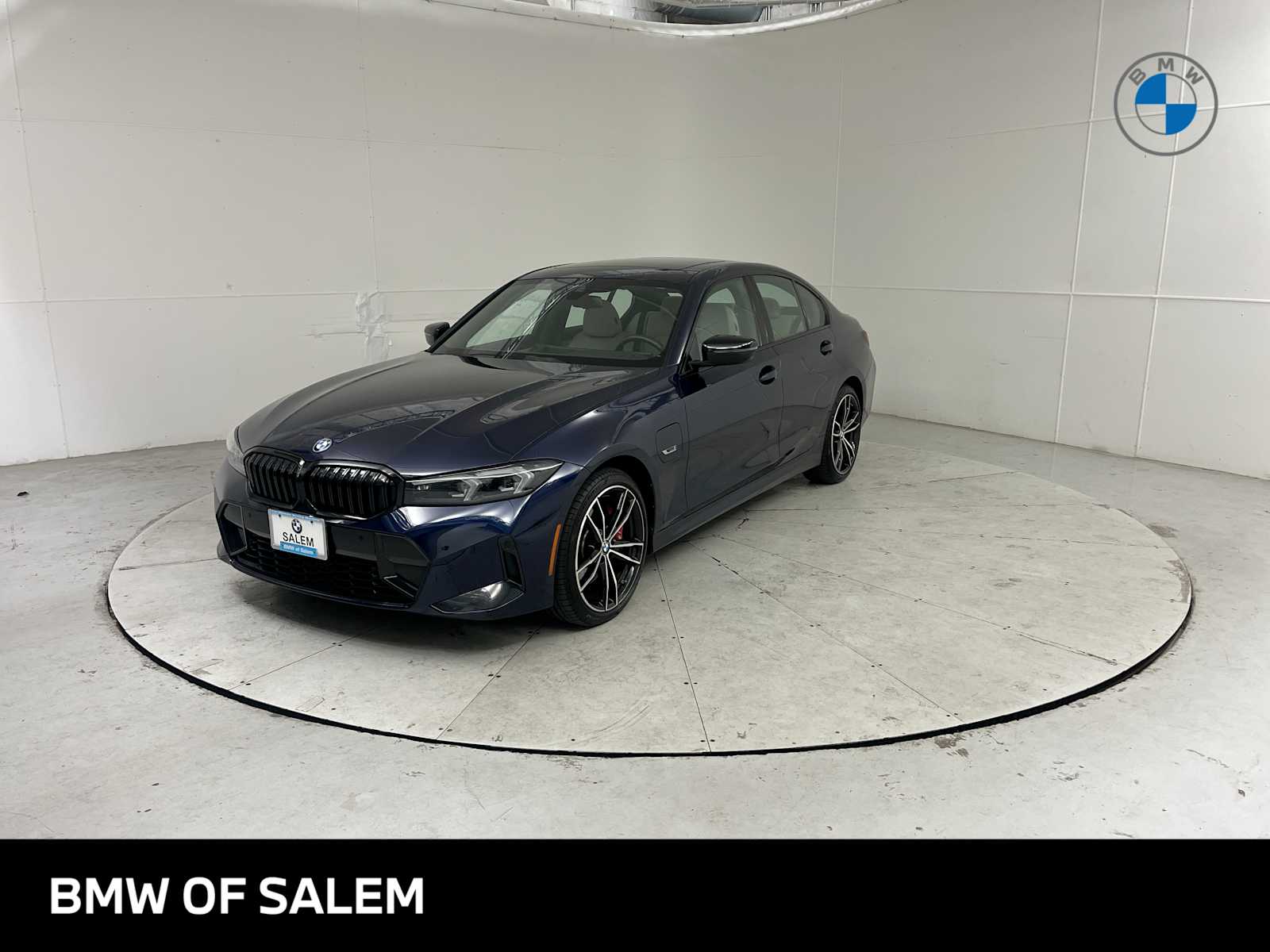 2023 BMW 3 Series 330e xDrive Sedan's photo