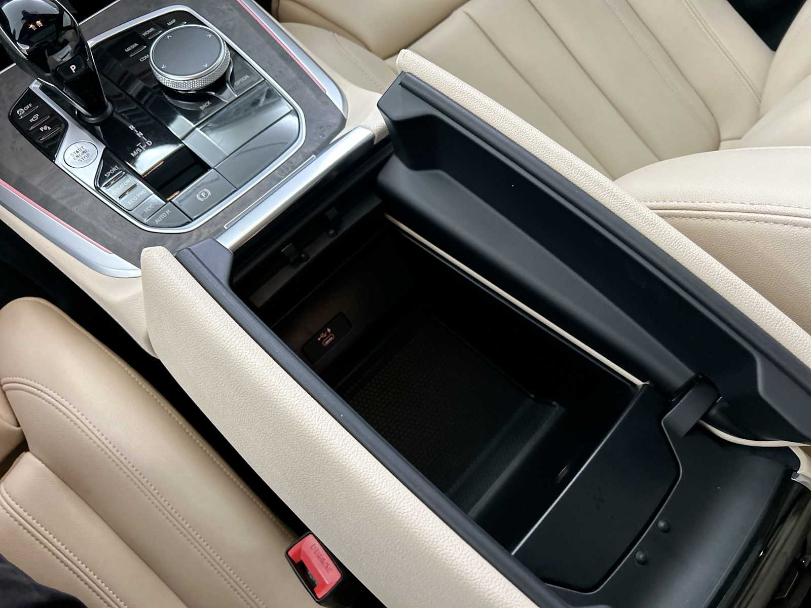 Thumbnail: 2022 BMW X5 - 23