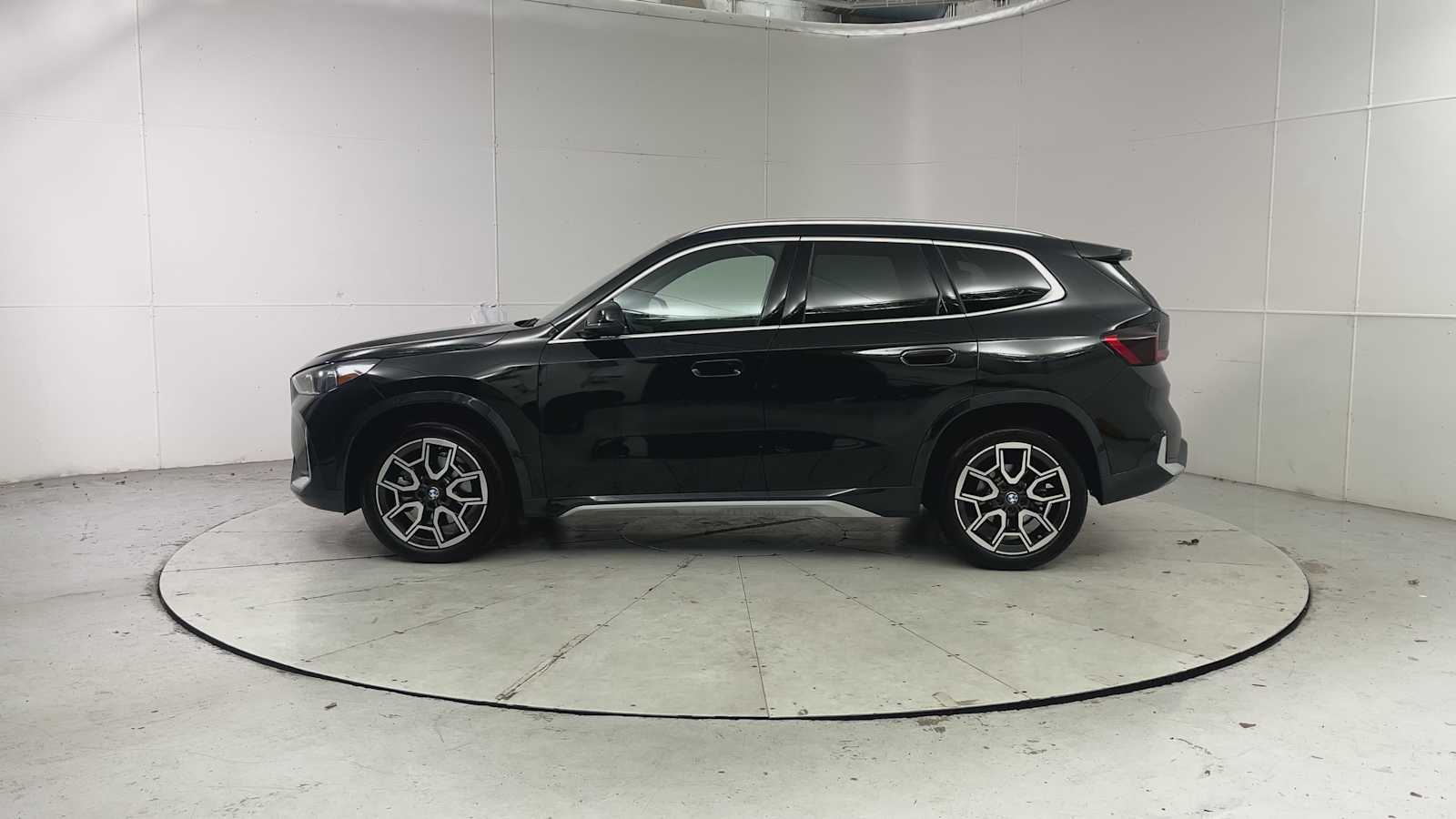 Thumbnail: 2025 BMW X1 - 5