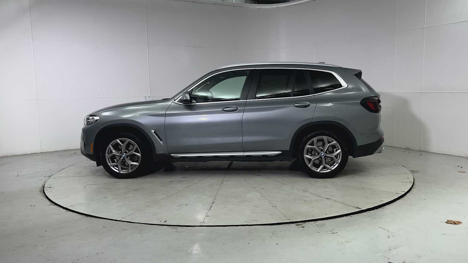 Thumbnail: 2023 BMW X3 - 5