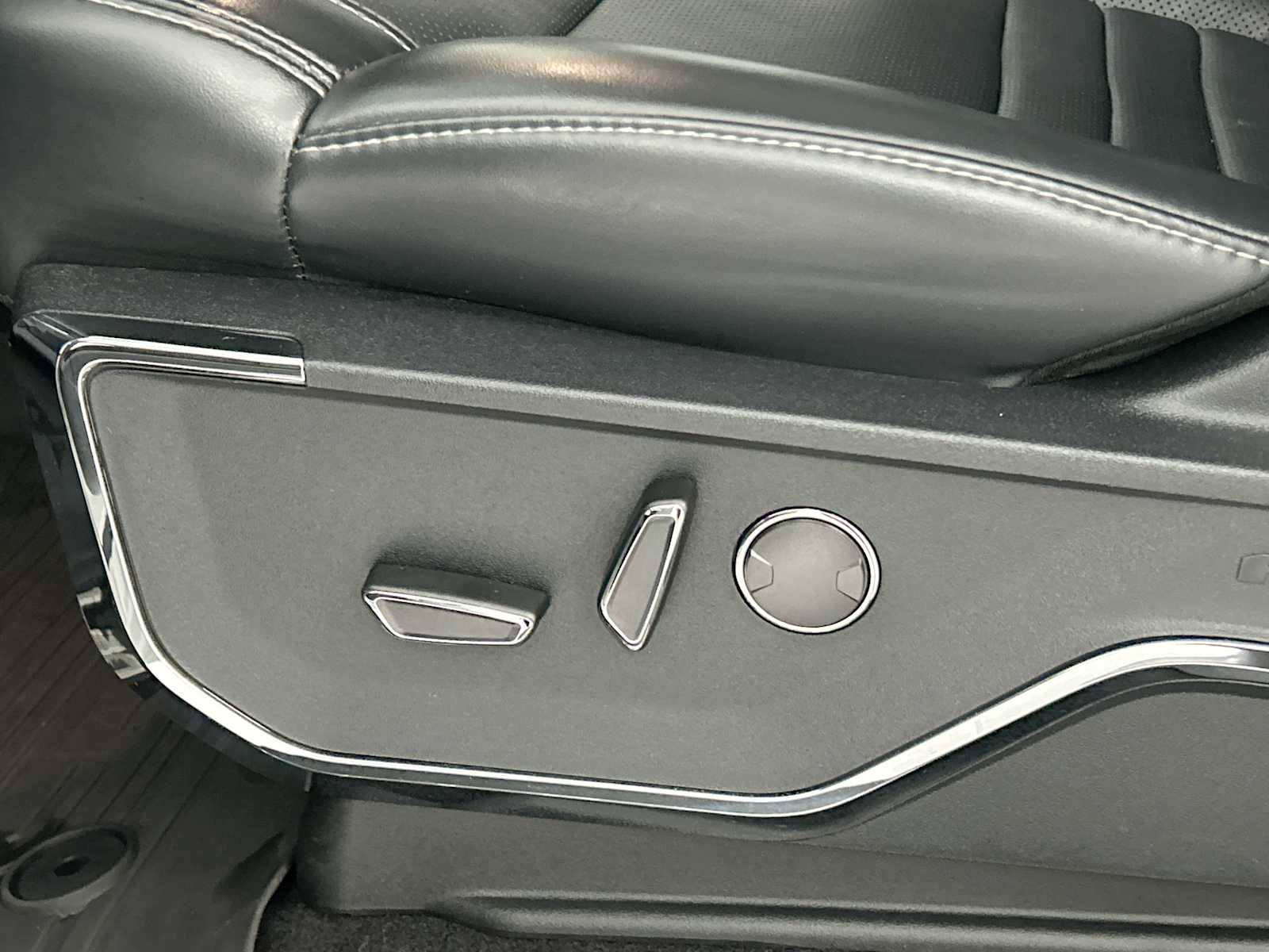 Thumbnail: 2023 Ford F-150 - 14