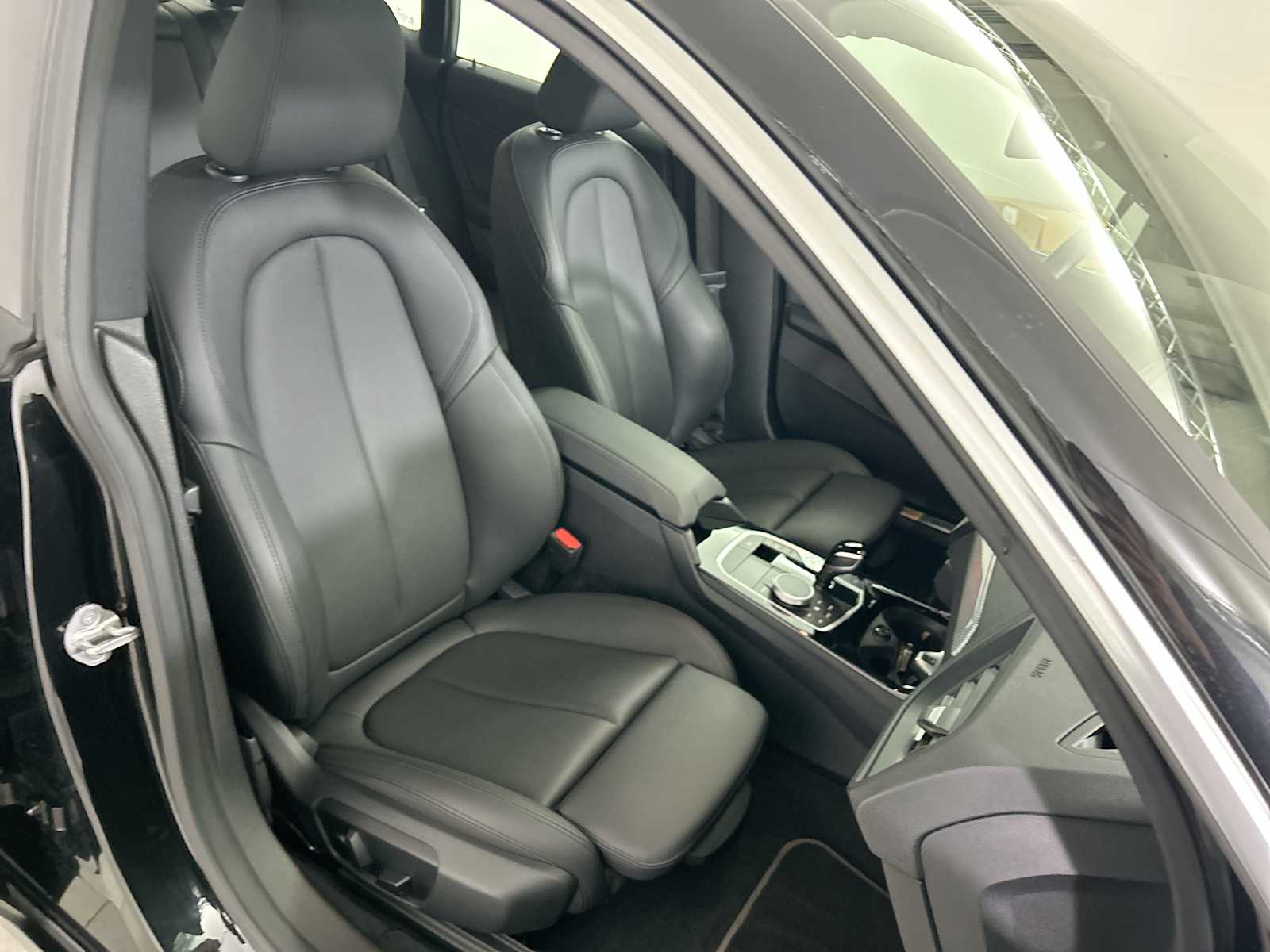 Thumbnail: 2024 BMW 2 Series - 26