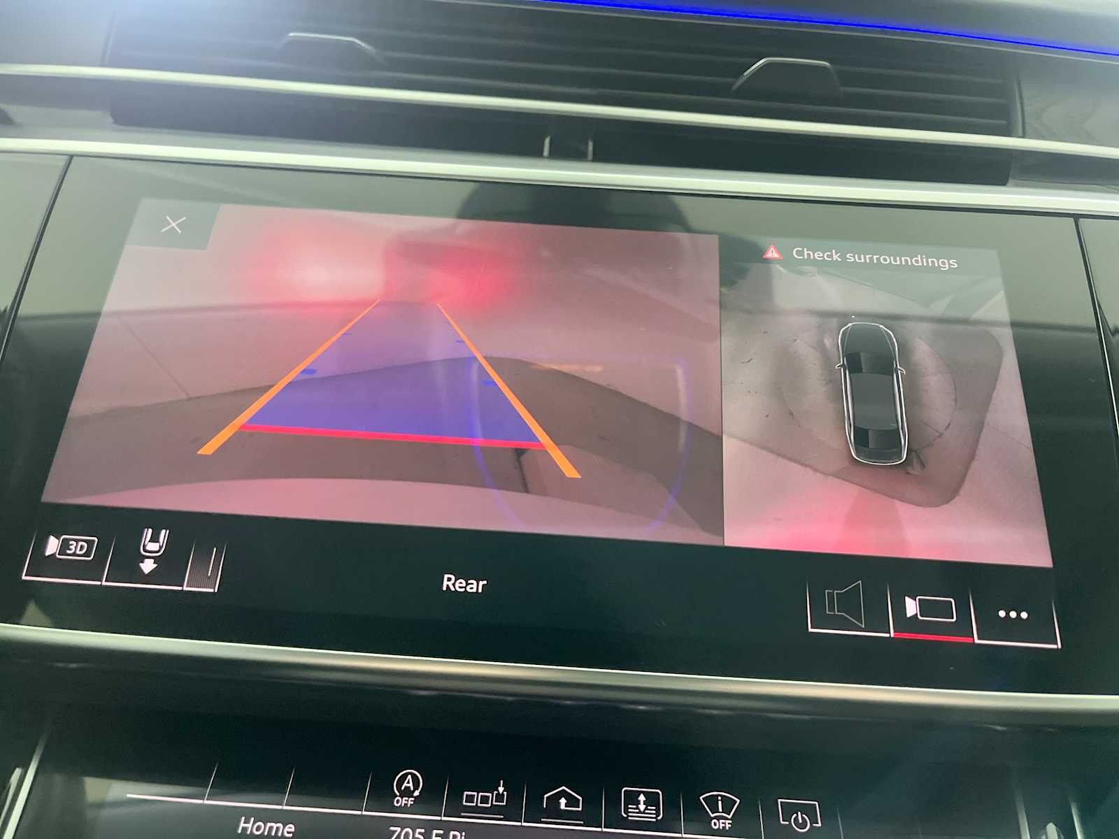 Thumbnail: 2020 Audi A8 - 24