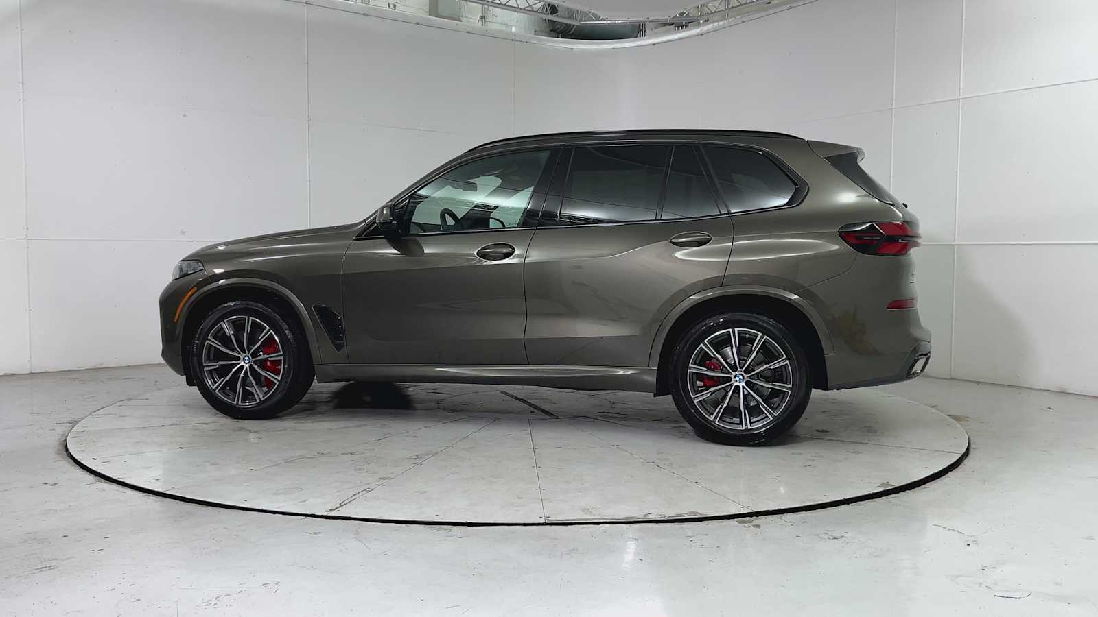 Thumbnail: 2026 BMW X5 - 5