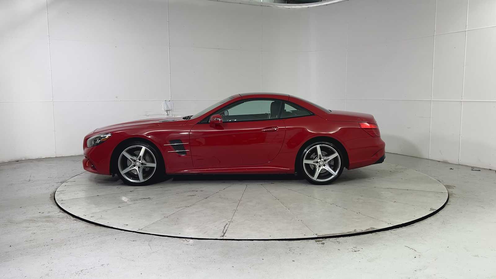 Thumbnail: 2017 Mercedes-Benz SL-Class - 4