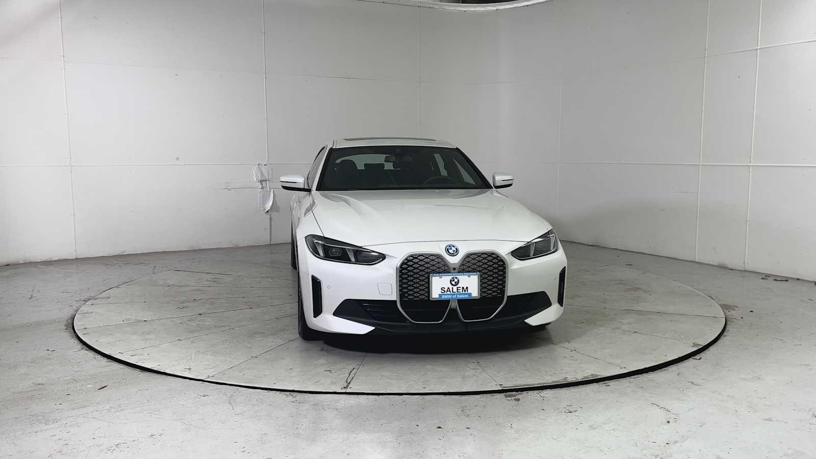 Thumbnail: 2025 BMW i4 - 7