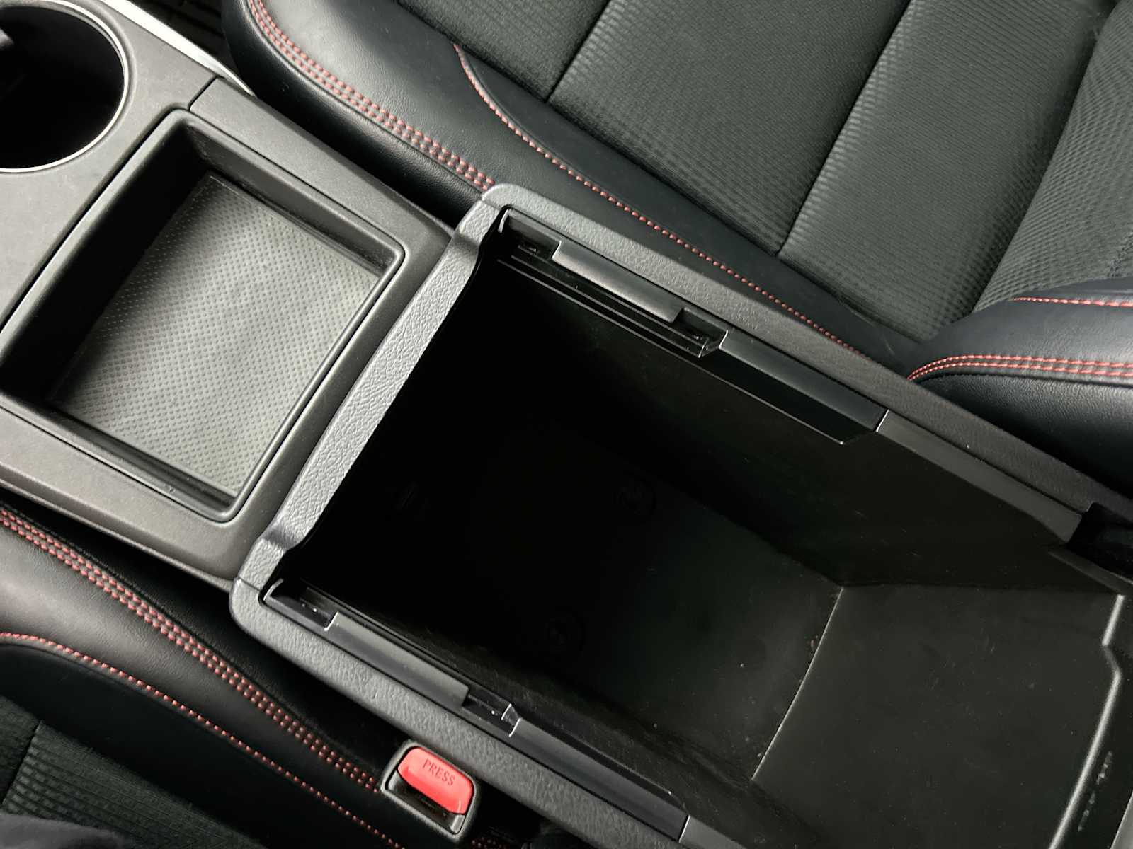 Thumbnail: 2016 Toyota Camry - 21